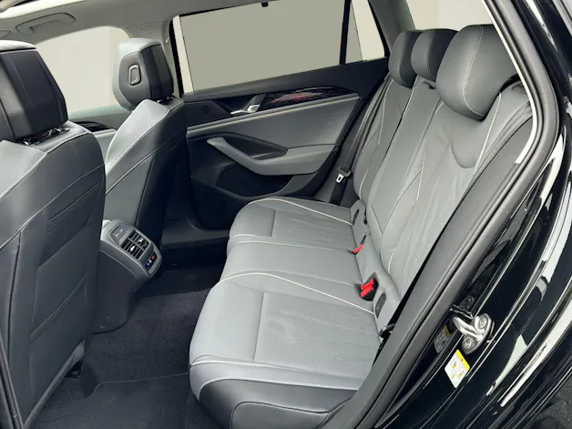 VW Passat Variant 2.0 TDI evo Elegance DSG