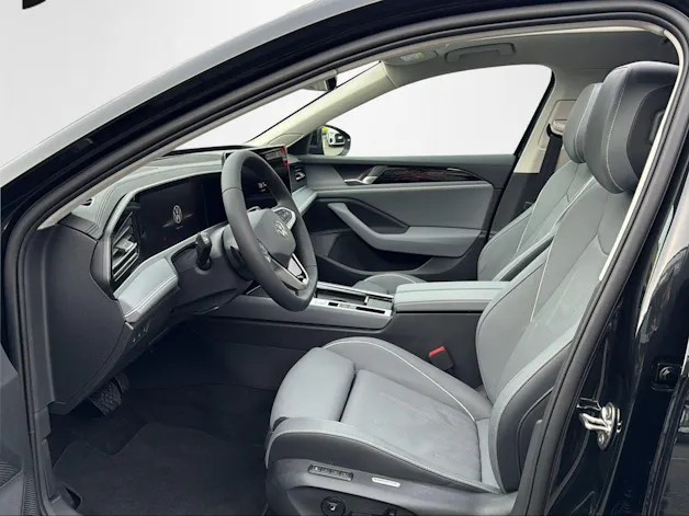 VW Passat Variant 2.0 TDI evo Elegance DSG