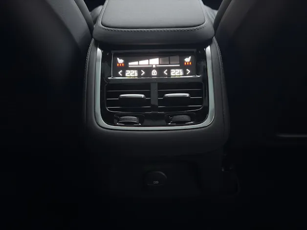 Volvo XC90 T8 eAWD PluginHybrid Black Edition Geartronic