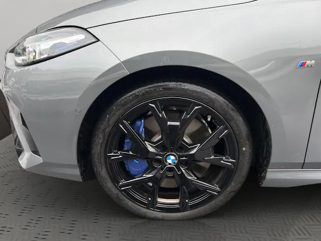 BMW M135i xDrive Steptronic