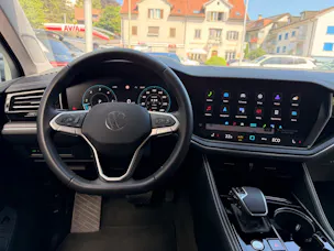 VW Touareg 3.0 TDI 231PS 4MOTION ***INNOVISIONS COCKPIT & ANHÄNGEKUPPLUNG ***