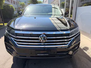 VW Touareg 3.0 TDI 231PS 4MOTION ***INNOVISIONS COCKPIT & ANHÄNGEKUPPLUNG ***