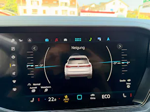 VW Touareg 3.0 TDI 231PS 4MOTION ***INNOVISIONS COCKPIT & ANHÄNGEKUPPLUNG ***