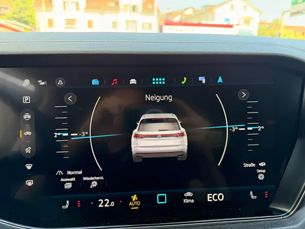 VW Touareg 3.0 TDI 231PS 4MOTION ***INNOVISIONS COCKPIT & ANHÄNGEKUPPLUNG ***