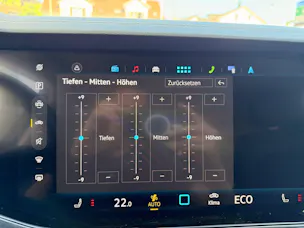 VW Touareg 3.0 TDI 231PS 4MOTION ***INNOVISIONS COCKPIT & ANHÄNGEKUPPLUNG ***