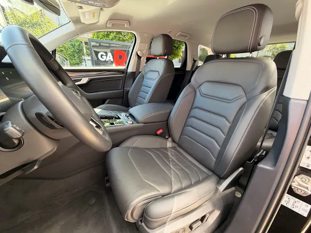 VW Touareg 3.0 TDI 231PS 4MOTION ***INNOVISIONS COCKPIT & ANHÄNGEKUPPLUNG ***