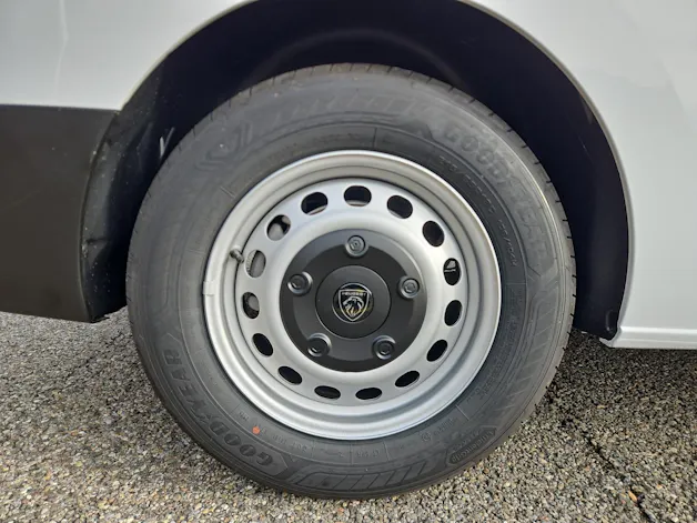 Peugeot Expert 1.5 BlueHDi 120 S&S Vertiefte Kabine Standard