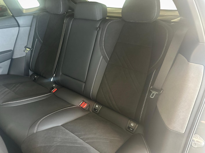 Vehicle image ZEEKR 001