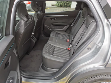 MITSUBISHI ECLIPSE CROSS 9