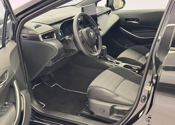 Vehicle image 6 Vehicle image 6