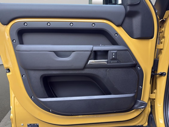 Vehicle image 8 Vehicle image 8