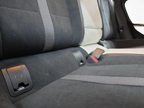 https://vehicle.imgix.net/4145696/197d1a92-7ff1-4205-a296-c2c9c667a8e1.jpg