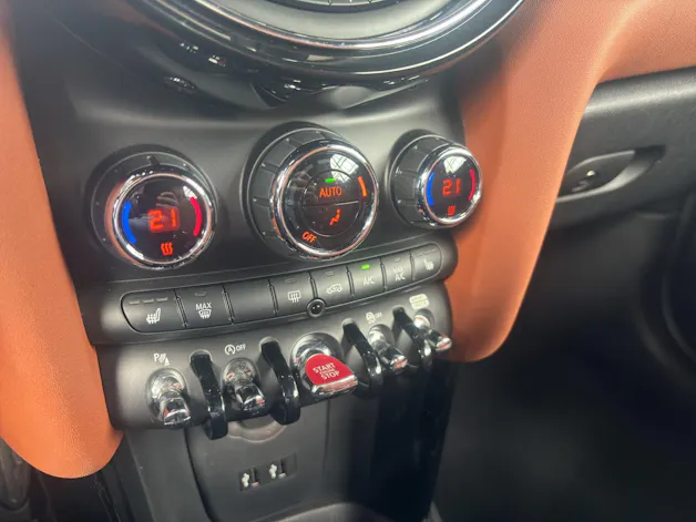 Mini Cabrio F57 2.0i John Cooper Works SAG