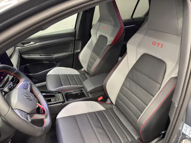 VW Golf VIII 2.0 TSI GTI DSG