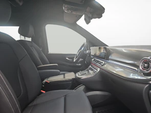 image du véhicule MERCEDES-BENZ V 300 d Swiss Ed. lang 4matic Van