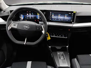 Opel Frontera 1.2 T HEV 145 GS