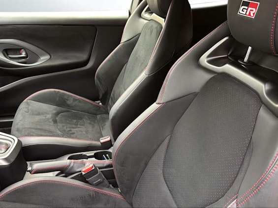 Vehicle image 7 Vehicle image 7