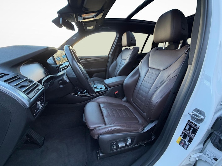 Vehicle image BMW X3