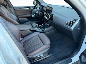 Vehicle image BMW X3 30e xDrive SAG