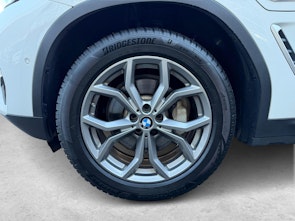 Vehicle image BMW X3 30e xDrive SAG