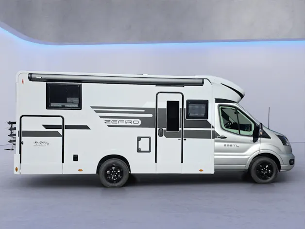 Ford Transit Roller Team Zefiro 285TL für 5 Personen