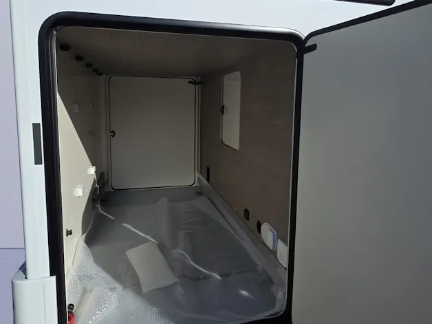 Ford Transit Roller Team Zefiro 285TL für 5 Personen