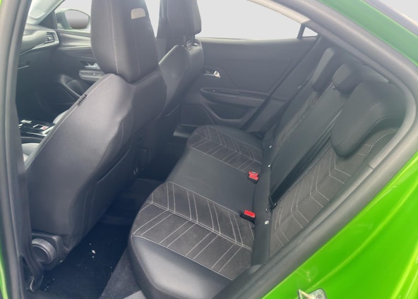 Vehicle image 12 Vehicle image 12