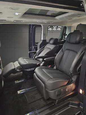 Hyundai Staria Premium 1.6 GDi HEV Vertex