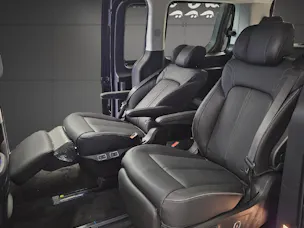 Hyundai Staria Premium 1.6 GDi HEV Vertex