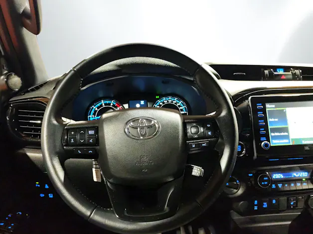 Toyota Hilux Double Cab.-Pick-up 2.8 D-4D 204 Invincible