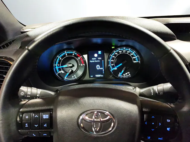 Toyota Hilux Double Cab.-Pick-up 2.8 D-4D 204 Invincible