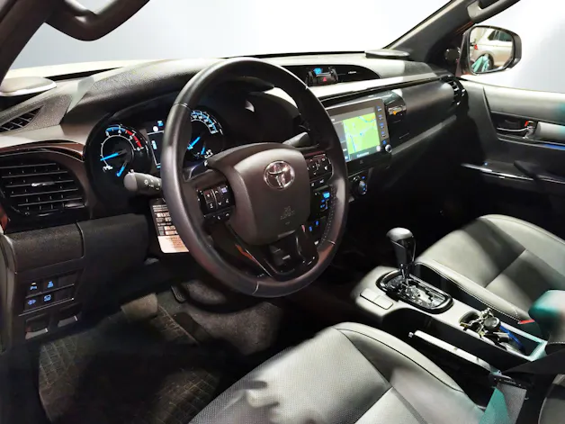 Toyota Hilux Double Cab.-Pick-up 2.8 D-4D 204 Invincible