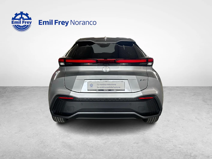 immagine del veicolo TOYOTA C-HR