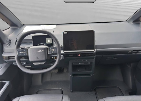 Vehicle image 4 Vehicle image 4