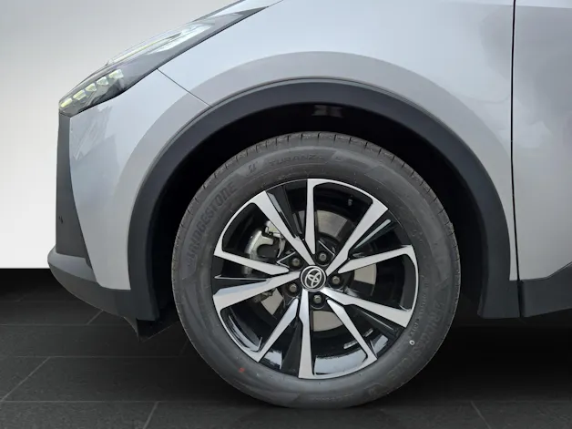 Toyota C-HR 2.0 PHEV Swiss Edition