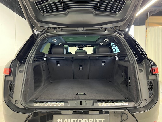 Vehicle image 11 Vehicle image 11