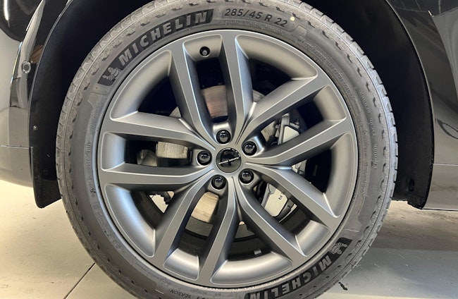 Vehicle image 10 Vehicle image 10