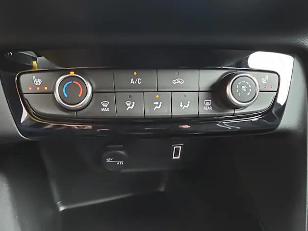 Opel Corsa 1.2 T Hybrid Viva