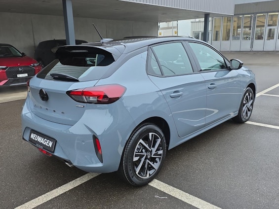 Vehicle image 28 Vehicle image 28