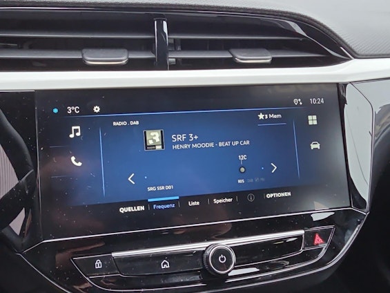 Vehicle image 19 Vehicle image 19