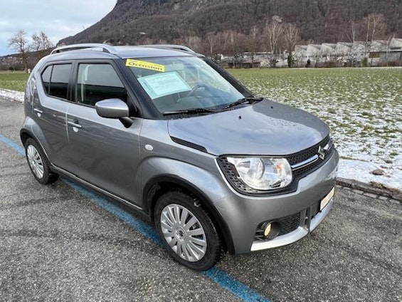 Vehicle image 4 Vehicle image 4