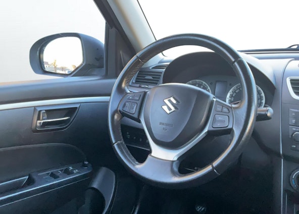 Vehicle image 11 Vehicle image 11