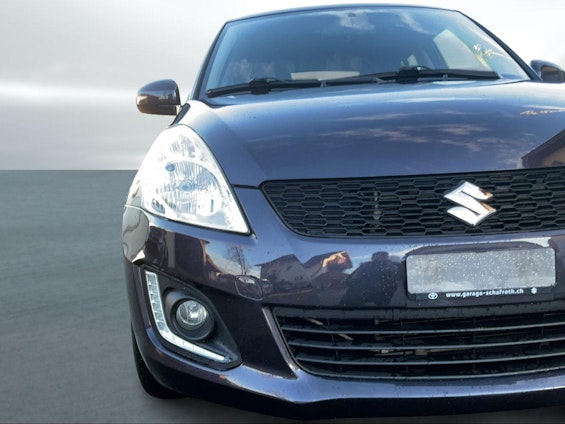 Vehicle image 24 Vehicle image 24