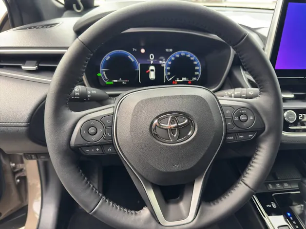 Toyota Corolla Cross 2.0 HSD Trend AWD-i