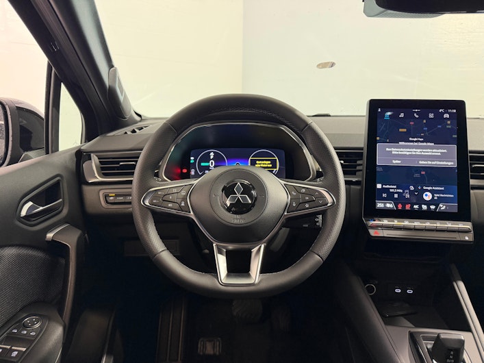 Vehicle image MITSUBISHI GRANDIS