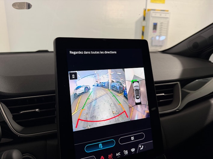 Vehicle image MITSUBISHI GRANDIS