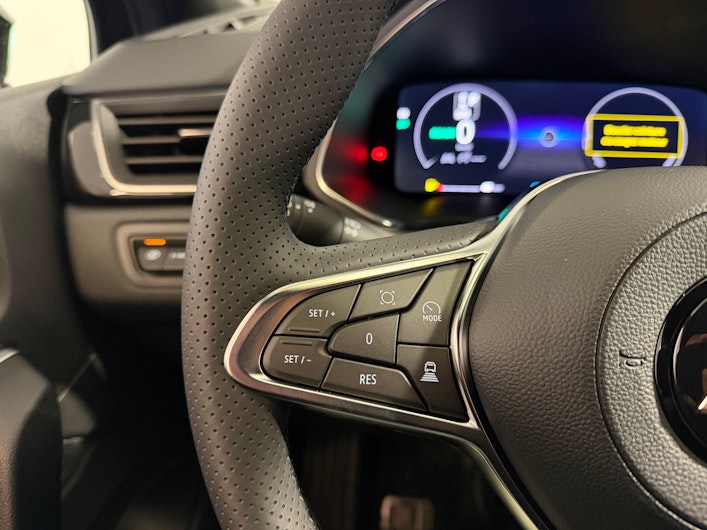 Vehicle image MITSUBISHI GRANDIS