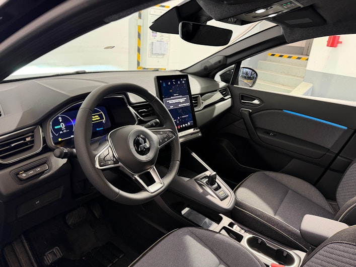 Vehicle image MITSUBISHI GRANDIS