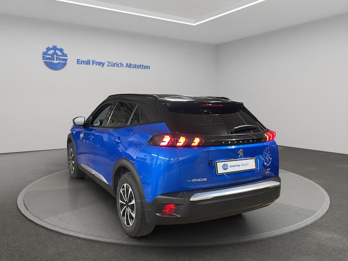 Vehicle image PEUGEOT 2008