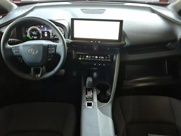 Toyota C-HR 2.0 PHEV Swiss Edition inkl. Winterräder + Gratisservice 4 Jahre / 60000 Km ab 1. IV